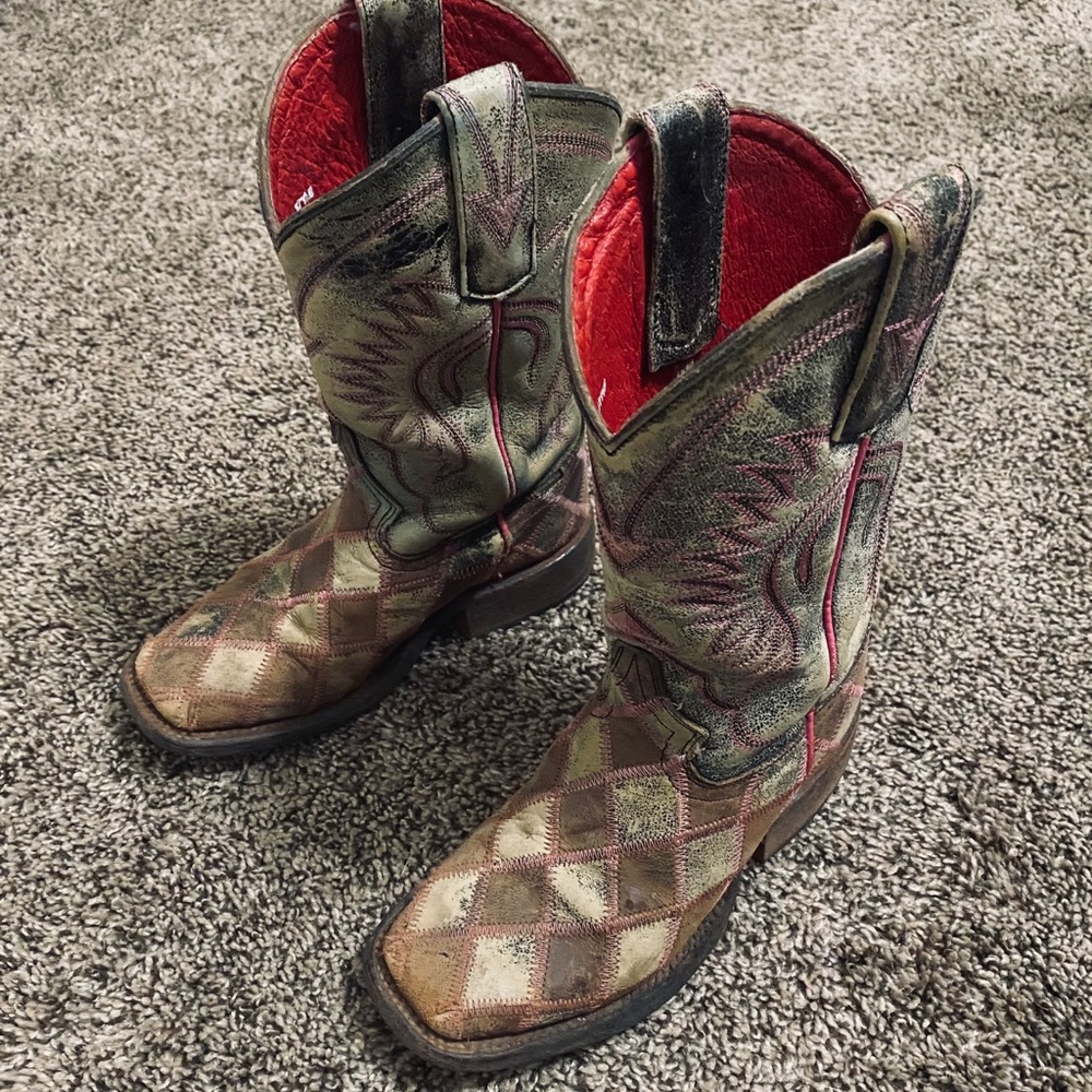 Macie Bean Girls 13 Square Toe boots